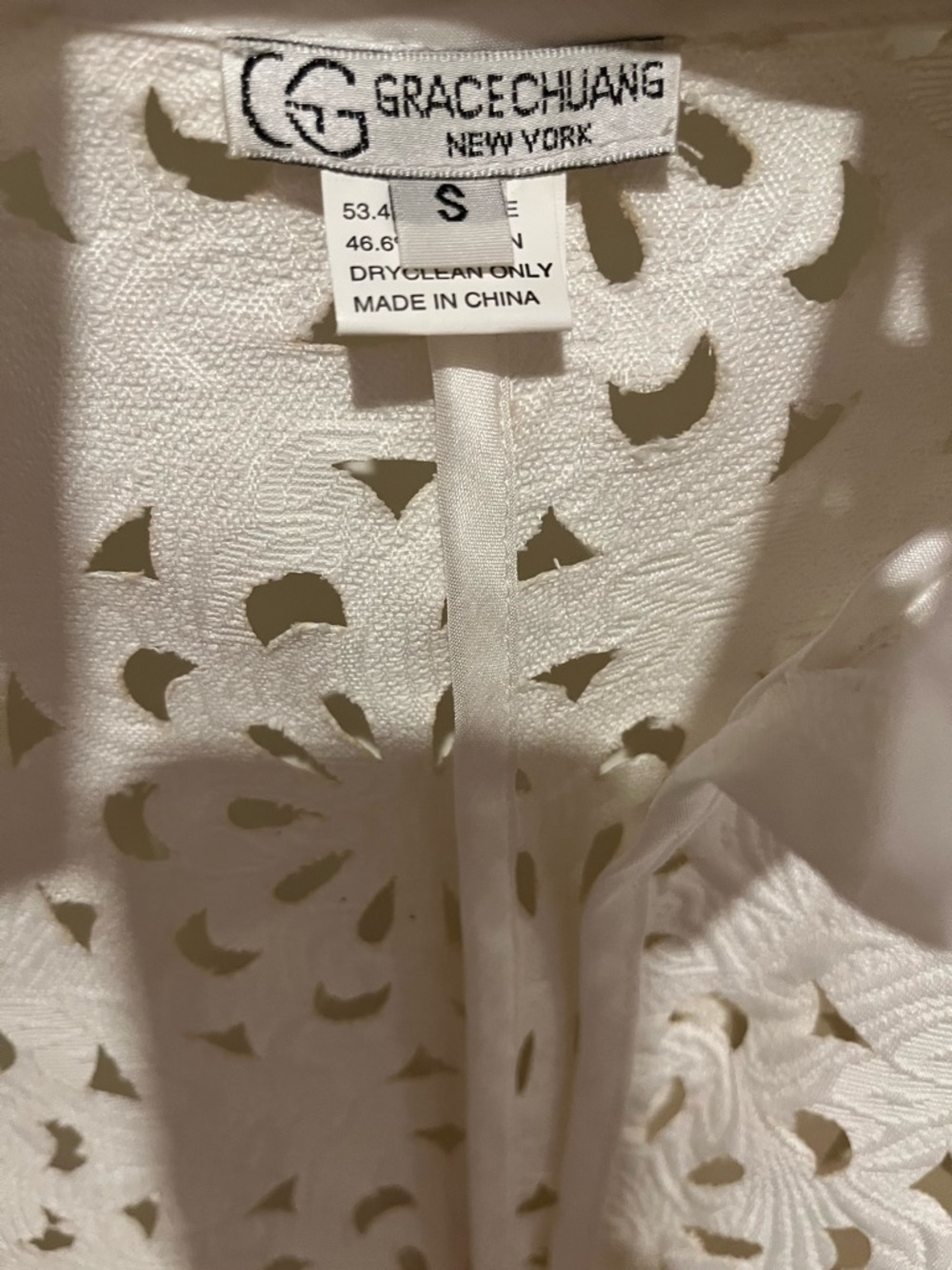 Grace Chuang Ivory Eyelet Lightweight Layer/coat - Picture 11 of 12
